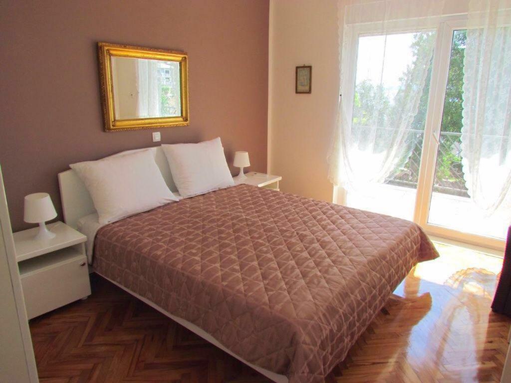 Lenka * Senj (Lika-Senj)